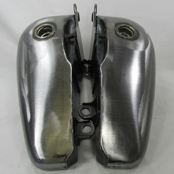 6 Gallon Gas Tank with 22mm Petcock Bung - Fits 1984-1999 FXST Harley Davidson Softail & 1986-1999 FLST Fat Bob - Screw-in Style Gas Cap Bungs - Image 4