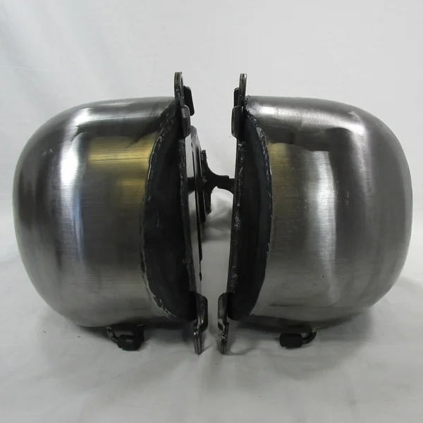 6 Gallon Gas Tank with 22mm Petcock Bung - Fits 1984-1999 FXST Harley Davidson Softail & 1986-1999 FLST Fat Bob - Screw-in Style Gas Cap Bungs - Image 7