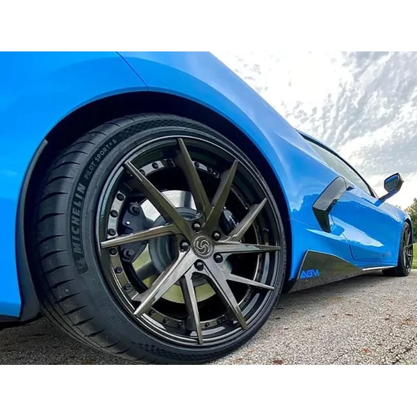 AGM "5VM" Visible Carbon Fiber Sideskirts2020-2026 C8 Corvette - Image 3