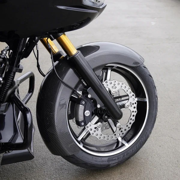 Arlen Ness Carbon Fiber Fat 18" Rapper Front Fender for 2024-2025 Harley Touring - Image 3