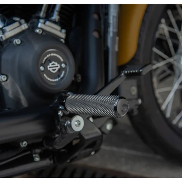 Arlen Ness Knurled Fusion Foot Pegs for Harley - Black - Image 3