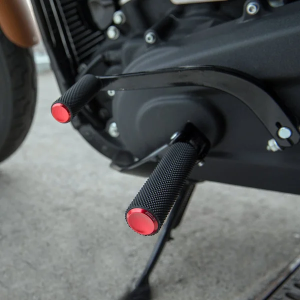 Arlen Ness Knurled Fusion Foot Pegs for Harley - Red - Image 3