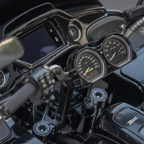 Arlen Ness Method Triple Trees for 2015-2022 Harley Road Glide - Black - Image 8