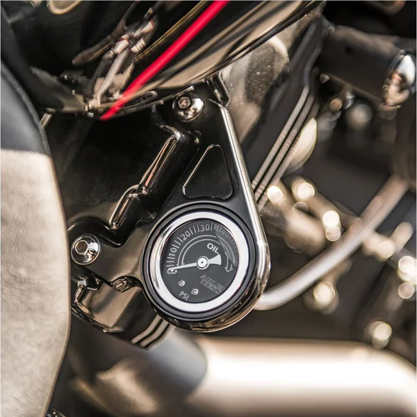 Arlen Ness Radius Oil Pressure Gauge Kit for Harley Twin Cam - Black - Image 2
