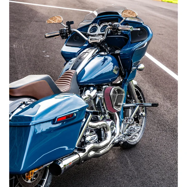 Bassani Road Rage II Mid-Length Exhaust for 2017-2023 Harley Touring - Chrome - Image 3