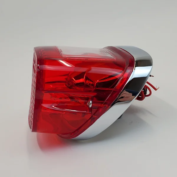 Chrome Squareback Tail light w/Tag Light for 1973-1999 Harley Big Twin Touring & Sportster, 1984-1998 Softail, 1991-1998 Dyna & 1979-1998 Side Car - DOT Approved 12V - Replaces HD# 68008-7B - Image 3