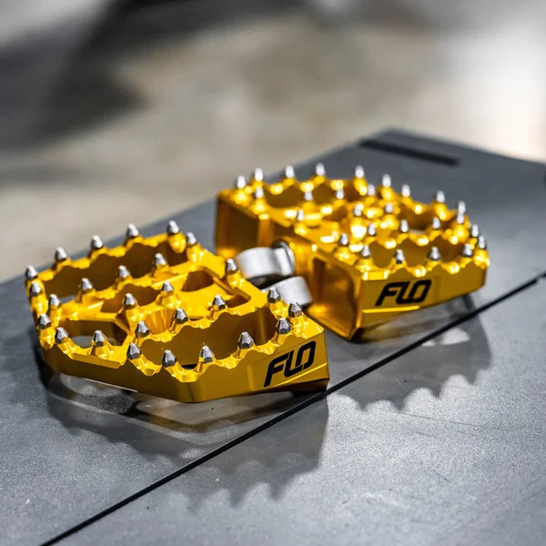 Flo Motorsports V4 Mini Floor Boards Foot Pegs for Harley - Gold - Image 2