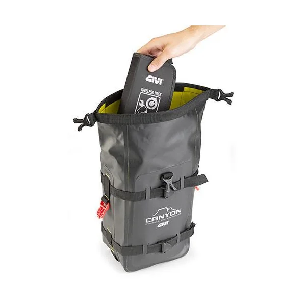 Givi 8Ltr Water Resistant Cargo Bag - Image 2