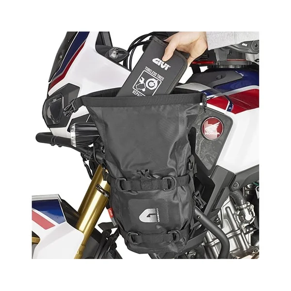 GIVI Pair of Universal Waterproof Engine Guard Bags - Image 3