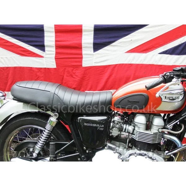 Hinckley Triumph Bonneville Duel Seat Black