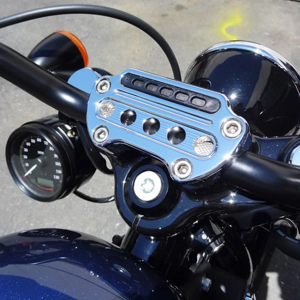 Joker Machine Indicator Light Handlebar Top Clamp for Harley - Chrome - Image 5