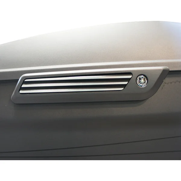 Joker Machine Saddlebag Hinge Inserts for 2014-2017 Harley Touring - Finned - Image 3