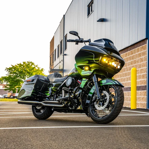 Khrome Werks 2-1 Exhaust with 3-Step Header for 2017-2024 Harley Touring - Eclipse - Image 3