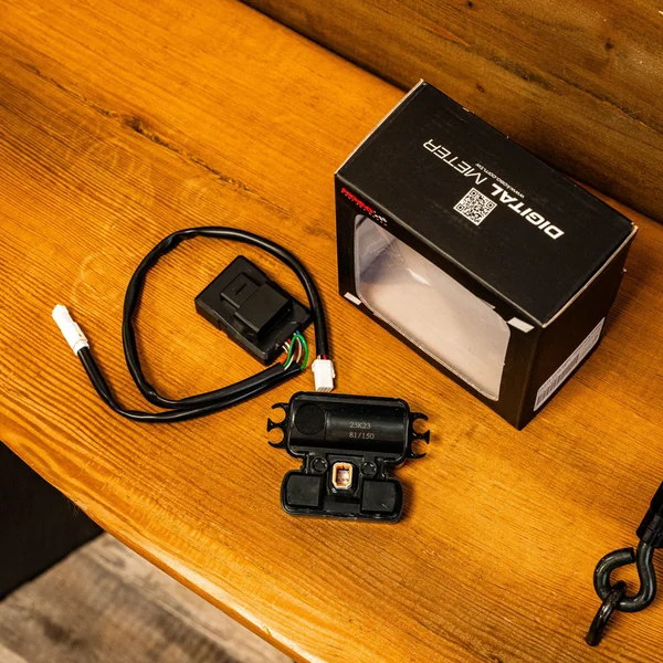 Koso Multifunction Speedo and Tach Gauge for 2014-2023 Harley Touring - Image 8