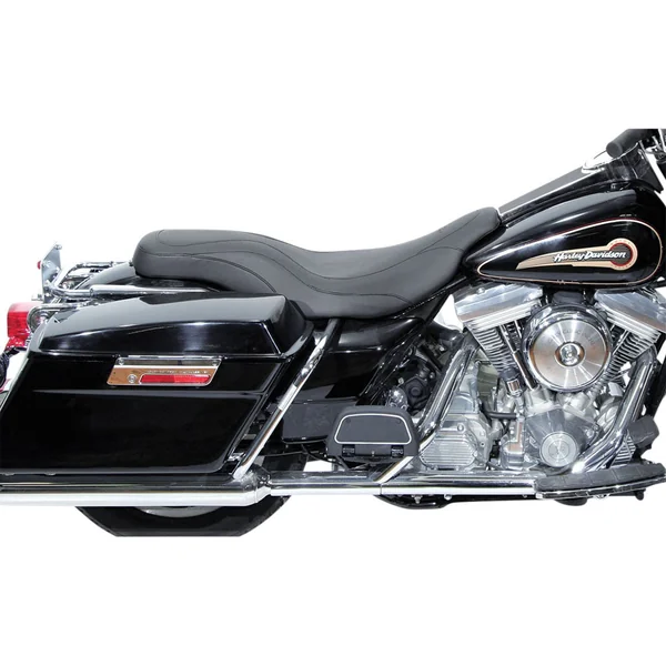 Mustang Daytripper Seat for 1997-2007 Harley FLHT/FLTR - Image 2