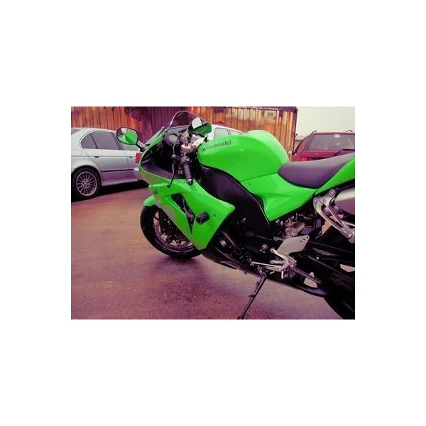 R&G Classic Style Crash Protectors for Kawasaki ZX10-R ’06 - Image 3