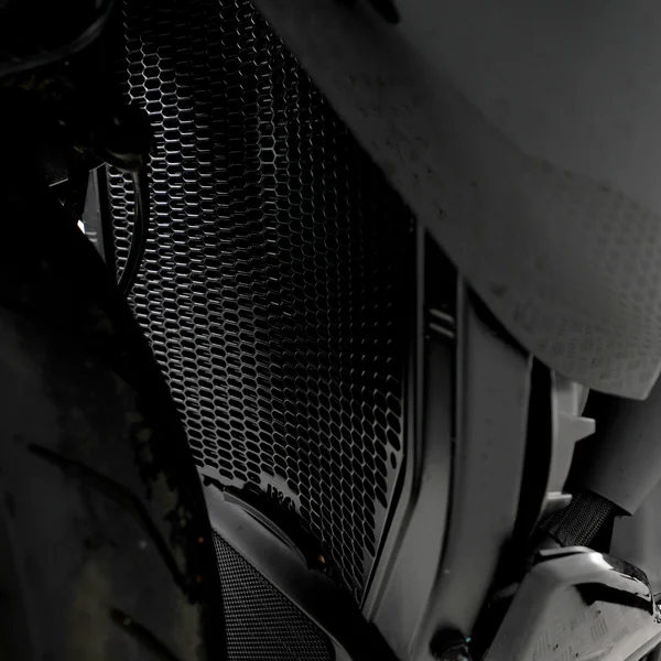 R&G PRO Radiator Guard for Ducati Diavel V4 ’23- - Image 5
