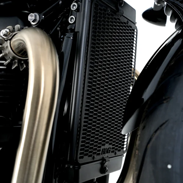 R&G PRO Radiator Guard for Triumph Bonneville Bobber ’17-, Black ’18-’20 & Speedmaster ’18- - Image 4