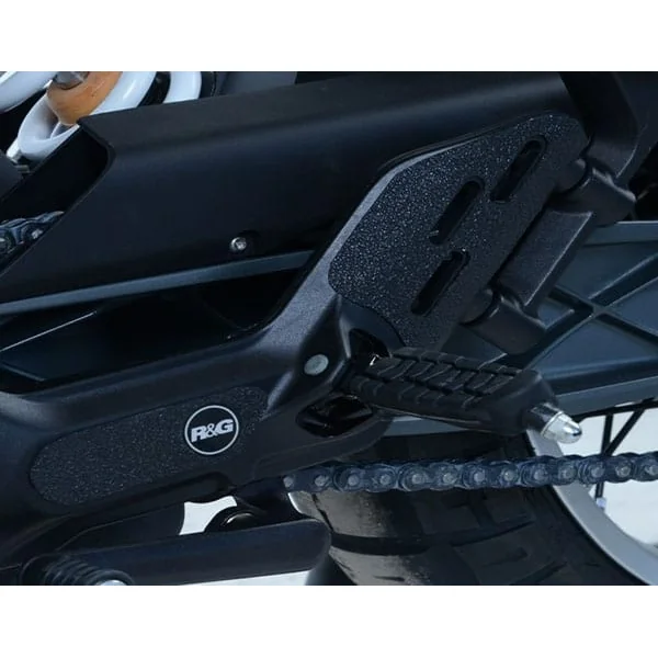 R&G Racing Boot Guard Kit (For Husqvarna motorcycles – Svartpilen 401)