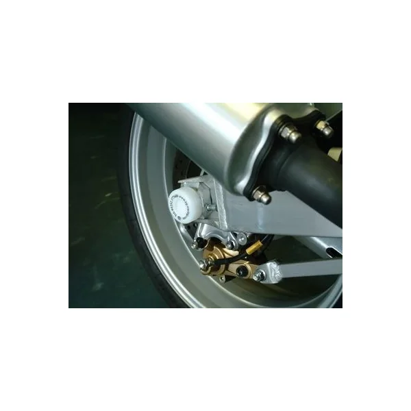 R&G Swingarm Protectors for Suzuki GSXR600, GSXR750 and GSXR1000 (K1-K5) - Image 3