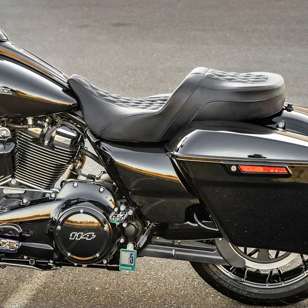 Saddlemen Road Sofa Seat for 2008-2023 Harley Touring - Lattice Stitch - Image 8