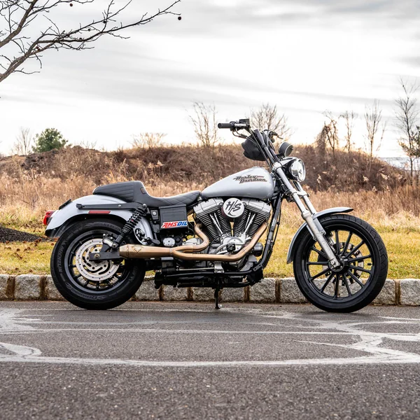 SP Concepts Lanesplitter Exhaust for 1999-2005 Harley Dyna - Image 2