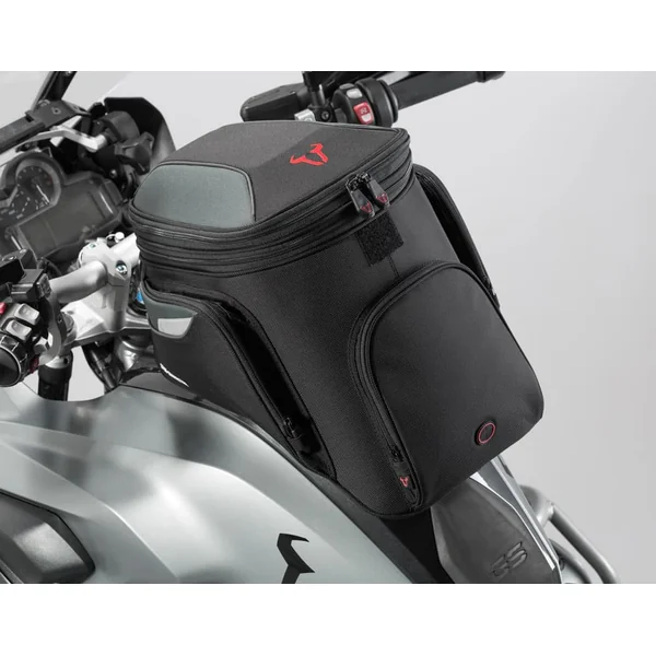 SW-MOTECH EVO 2.0 GS Electric Tank Bag – 16-22L Total Capacity - Image 2