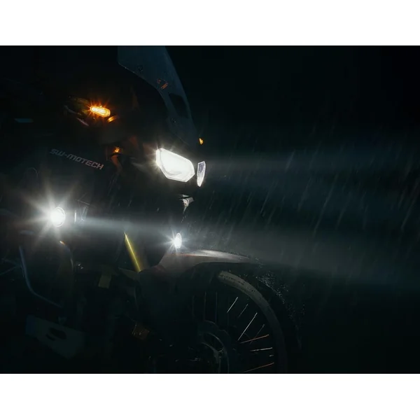 SW-MOTECH EVO LED Fog Light Kit| BMW R1150GS ’00-’04, R1150GSA ’00-’06 - Image 2