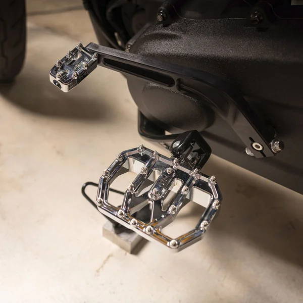 Thrashin Supply Aggressor Mini Floorboards for Harley - Chrome - Image 5