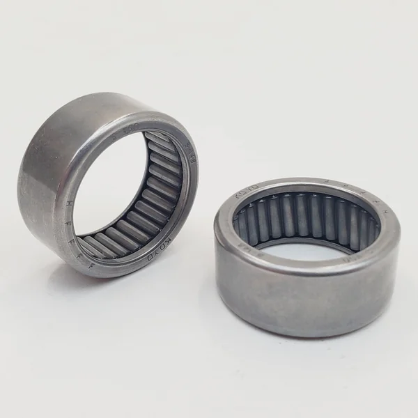 Torrington/Koyo Inner Camshaft Needle Roller Bearings for 1999-2006 Harley Twin Cam Models: 1999-2006 Softail FL/FX, Touring FLHT/FLHR/FLHX/FLTR, 1999-2005 Dyna FXD - SOLD AS A PAIR - Replaces HD# 9198 - Made in USA