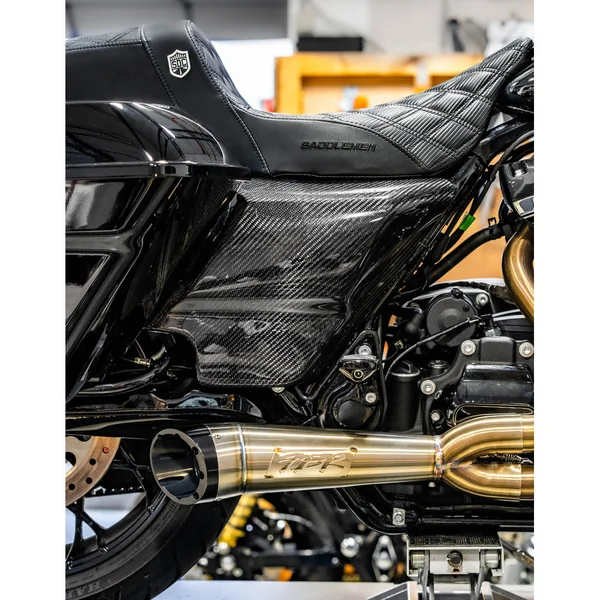 Two Brothers Racing 2-into-1 Shorty Turnout Exhaust for 2017-2023 Harley Touring - Stainless - Image 4